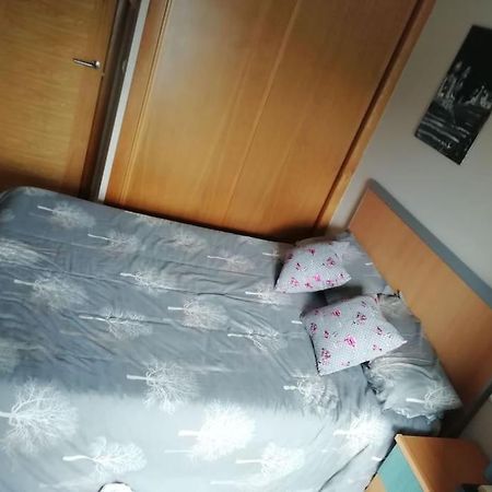Habitacion En Piso Compartido Cerca De Playa De Samil Vigo Zewnętrze zdjęcie
