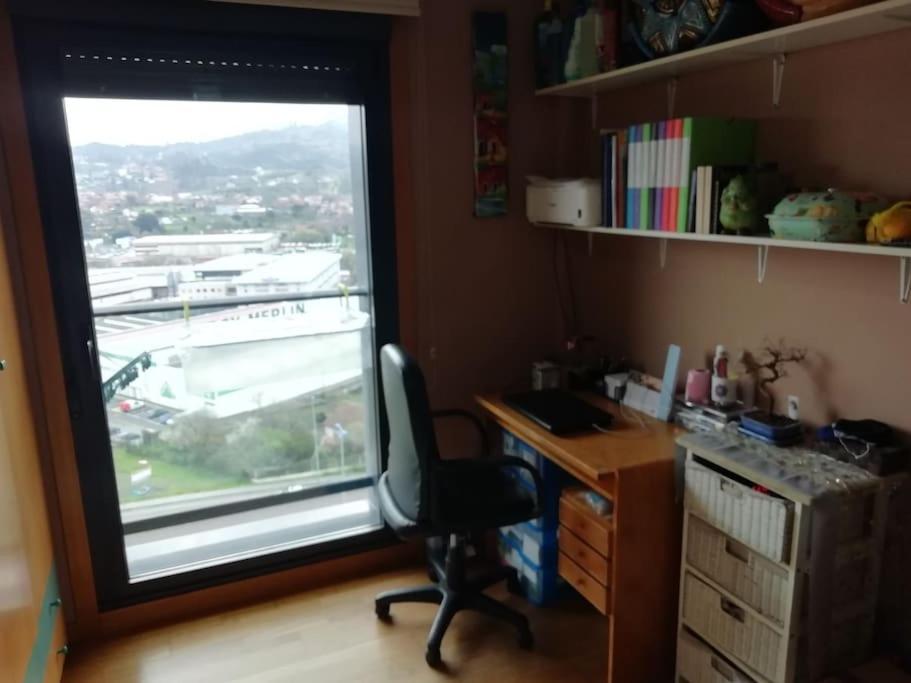 Habitacion En Piso Compartido Cerca De Playa De Samil Vigo Zewnętrze zdjęcie