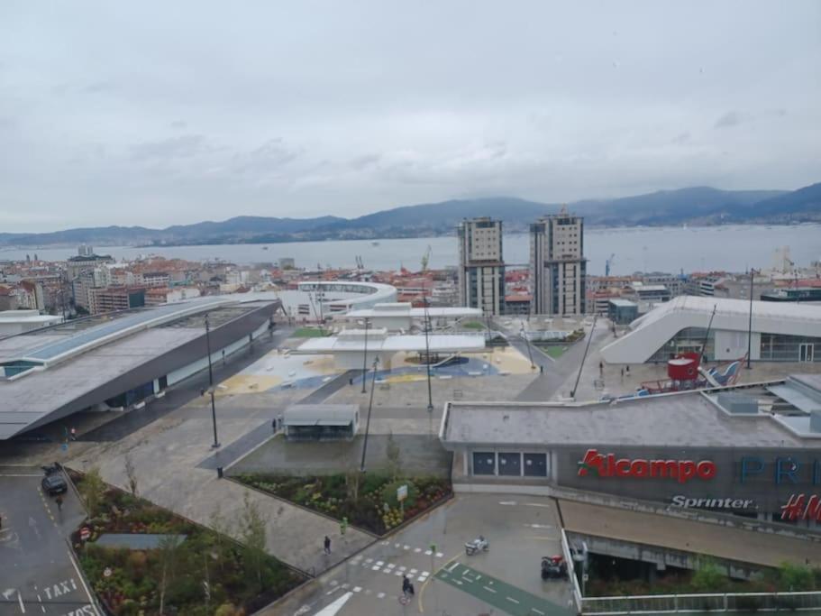 Habitacion En Piso Compartido Cerca De Playa De Samil Vigo Zewnętrze zdjęcie